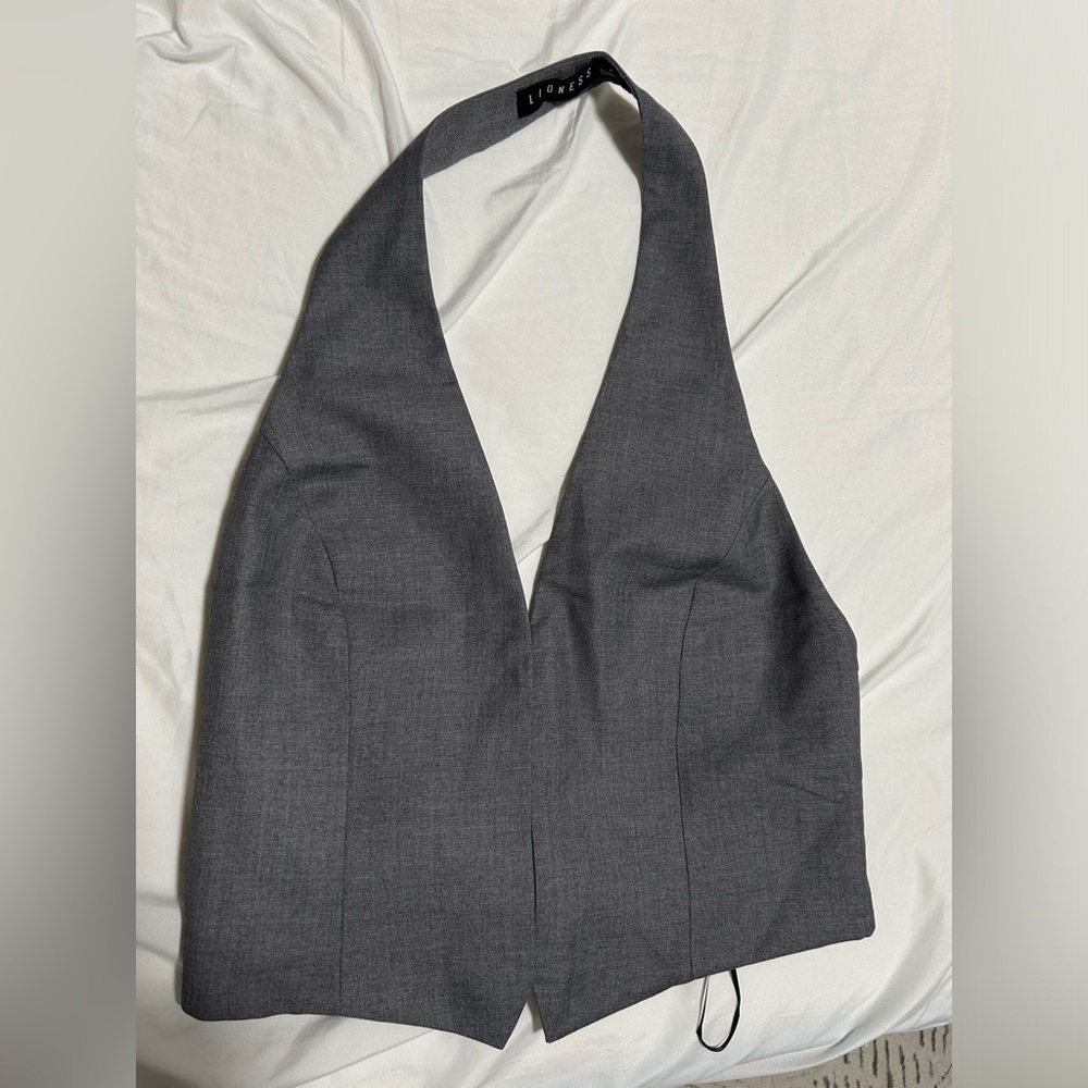 Lioness halter top